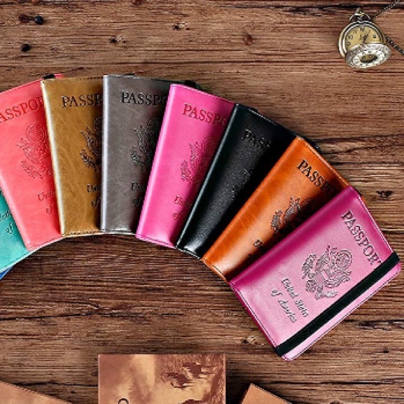 PINK WOMAN’S RFID Passport holder *NWT* - Picture 7 of 7